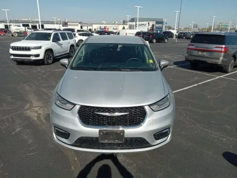 Photos of 2023 Chrysler Pacifica Touring L for sale in Broken Arrow, OK at Jim Norton Ford