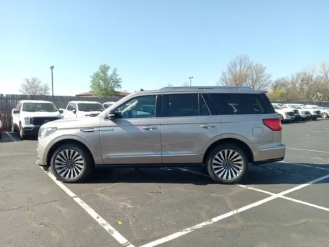 More photos of 2020 Lincoln Navigator Reserve at Jim Norton Ford, OK