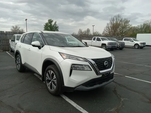 White 2021 Nissan Rogue SV for sale in Broken Arrow, OK