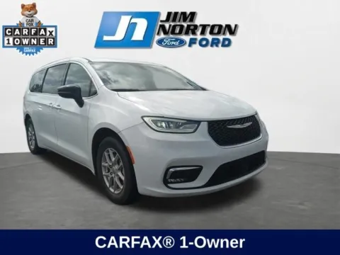 White 2025 Chrysler Pacifica Select for sale in Broken Arrow, OK