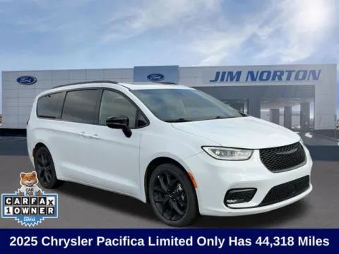 White 2025 Chrysler Pacifica Limited for sale in Broken Arrow, OK