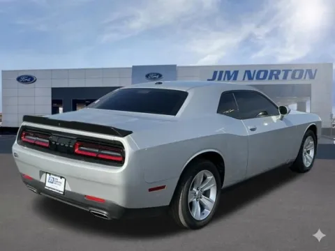 More photos of 2023 Dodge Challenger SXT at Jim Norton Ford, OK
