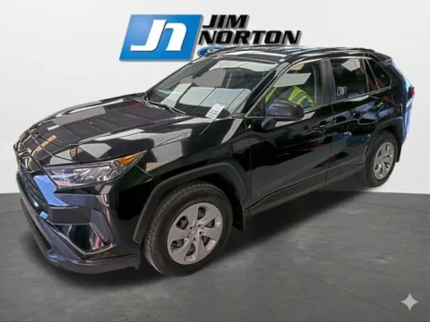More photos of 2020 Toyota RAV4 LE at Jim Norton Ford, OK