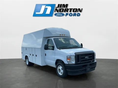 White 2024 Ford E-350SD for sale in Broken Arrow, OK
