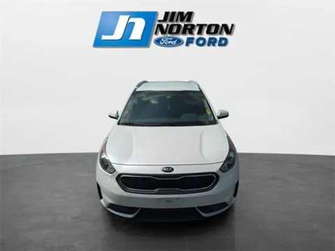 More photos of 2019 Kia Niro LX at Jim Norton Ford, OK