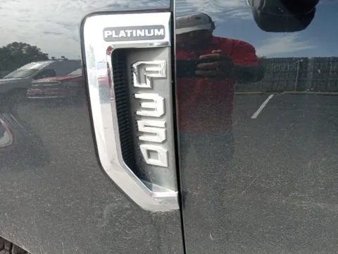 More photos of 2017 Ford F-350SD Platinum at Jim Norton Ford, OK