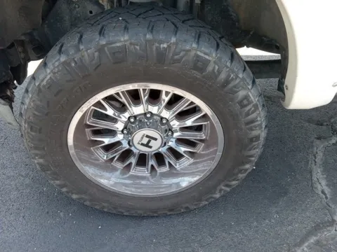 More photos of 2019 Ford F-250SD Lariat at Jim Norton Ford, OK