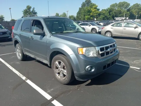 Blue 2012 Ford Escape XLT for sale in Broken Arrow, OK