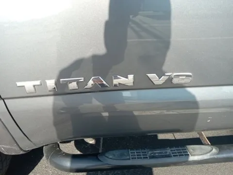 More photos of 2019 Nissan Titan PRO-4X at Jim Norton Ford, OK
