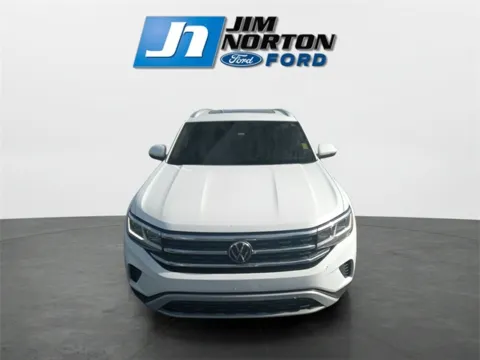 Photos of 2023 Volkswagen Atlas Cross Sport 3.6L V6 SE w/Technology for sale in Broken Arrow, OK at Jim Norton Ford