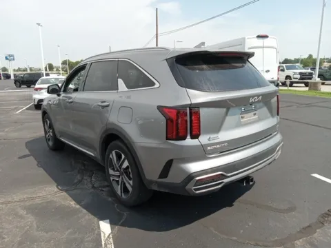 More photos of 2023 Kia Sorento Hybrid EX at Jim Norton Ford, OK