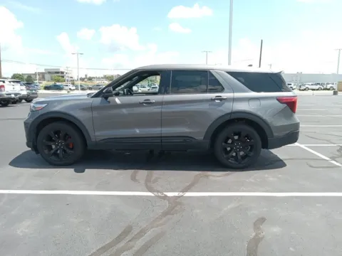 More photos of 2022 Ford Explorer ST at Jim Norton Ford, OK