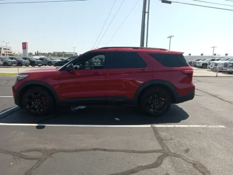 More photos of 2022 Ford Explorer ST at Jim Norton Ford, OK