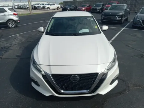 Photos of 2022 Nissan Altima 2.5 SV for sale in Broken Arrow, OK at Jim Norton Ford