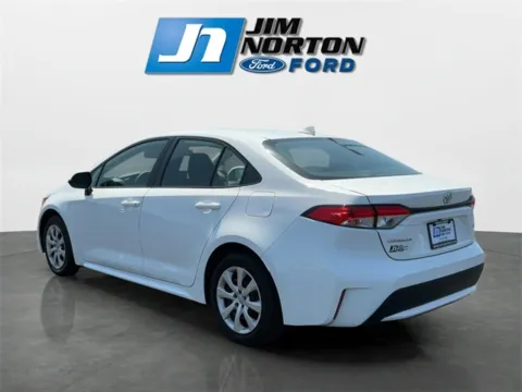 More photos of 2022 Toyota Corolla LE at Jim Norton Ford, OK