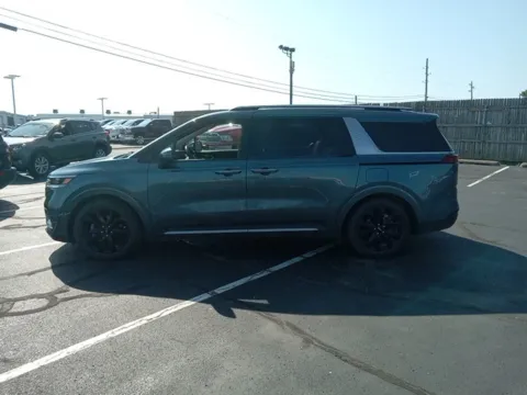 More photos of 2024 Kia Carnival SX Prestige at Jim Norton Ford, OK
