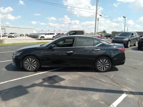 More photos of 2024 Nissan Altima 2.5 SV at Jim Norton Ford, OK