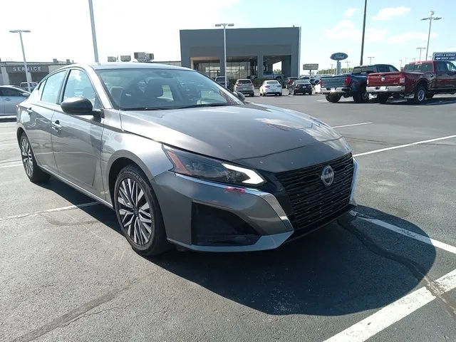Gray 2024 Nissan Altima 2.5 SV for sale in Broken Arrow, OK