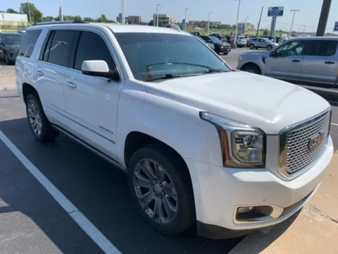 White 2016 GMC Yukon Denali for sale in Broken Arrow, OK