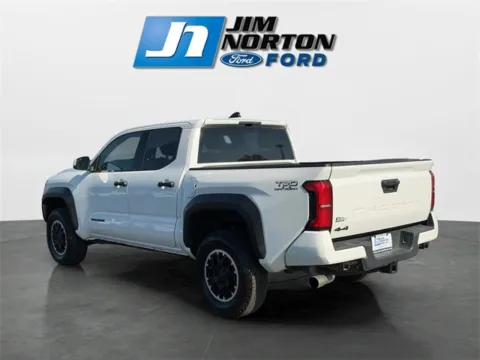 More photos of 2024 Toyota Tacoma TRD Off-Road at Jim Norton Ford, OK