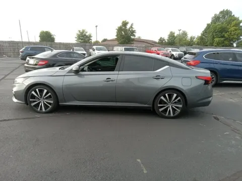 More photos of 2020 Nissan Altima 2.5 SR at Jim Norton Ford, OK