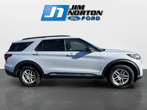 Photos of 2025 Ford Explorer Active for sale in Broken Arrow, OK at Jim Norton Ford