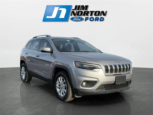 Silver 2019 Jeep Cherokee Latitude for sale in Broken Arrow, OK