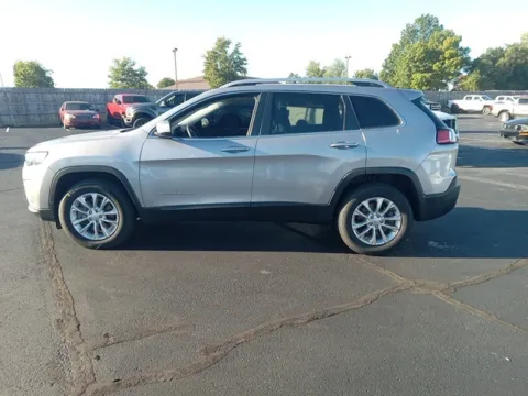More photos of 2019 Jeep Cherokee Latitude at Jim Norton Ford, OK