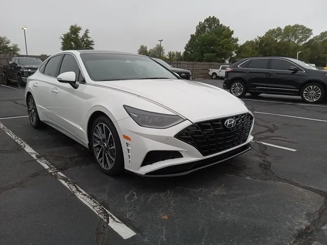 White 2022 Hyundai Sonata Limited for sale in Broken Arrow, OK