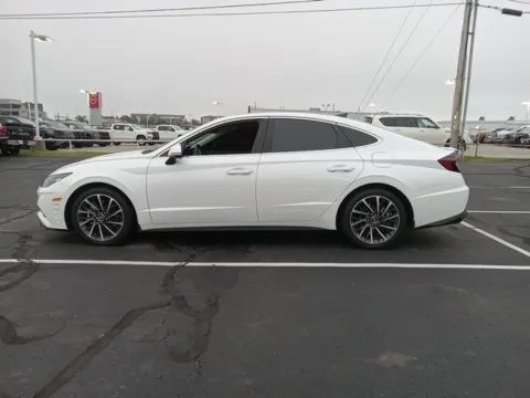 More photos of 2022 Hyundai Sonata Limited at Jim Norton Ford, OK