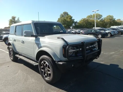 Gray 2023 Ford Bronco Outer Banks for sale in Broken Arrow, OK