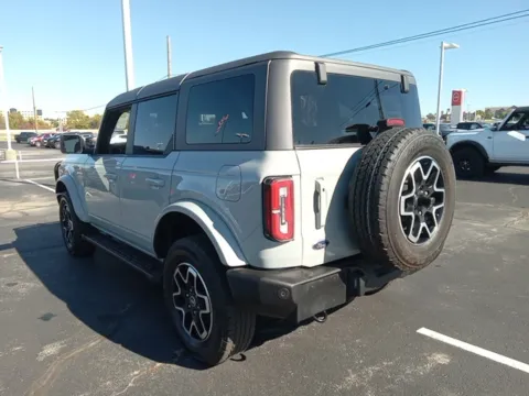 More photos of 2023 Ford Bronco Outer Banks at Jim Norton Ford, OK