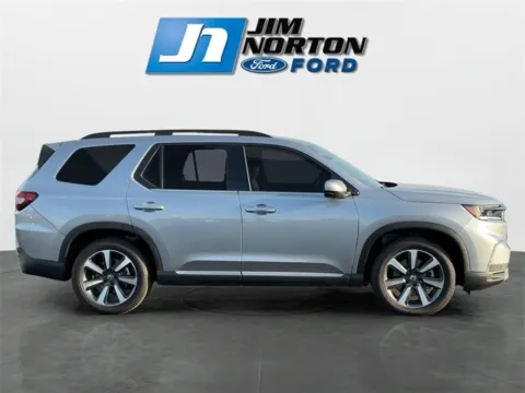 Photos of 2025 Honda Pilot Elite for sale in Broken Arrow, OK at Jim Norton Ford