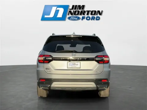 More photos of 2025 Honda Pilot Elite at Jim Norton Ford, OK