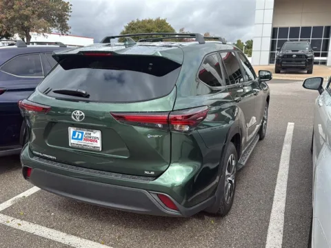 Photos of 2025 Toyota Highlander Hybrid XLE for sale in Oklahoma City, OK at Jim Norton Toyota Of OKC