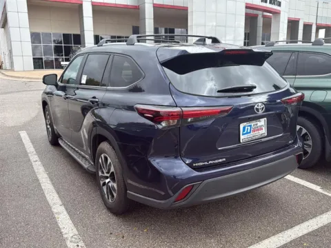 More photos of 2025 Toyota Highlander XLE at Jim Norton Toyota Of OKC, OK