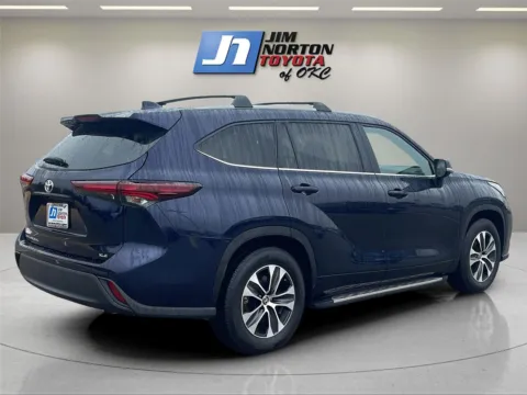 More photos of 2025 Toyota Highlander XLE at Jim Norton Toyota Of OKC, OK