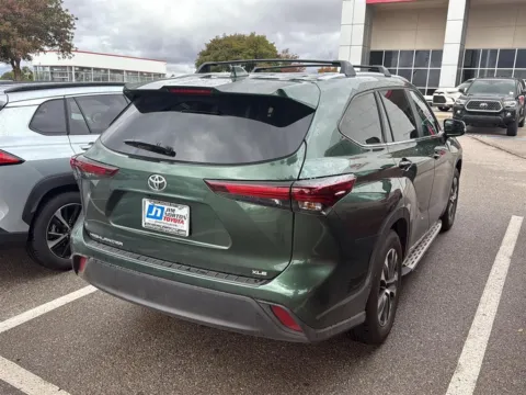 More photos of 2025 Toyota Highlander XLE at Jim Norton Toyota Of OKC, OK