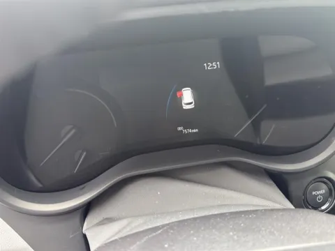 White 2025 TOYOTA Sienna XLE 8-Passenger for sale in Oklahoma City, OK