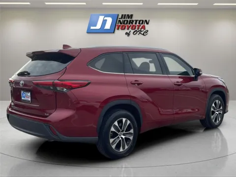 More photos of 2022 Toyota Highlander XLE at Jim Norton Toyota Of OKC, OK