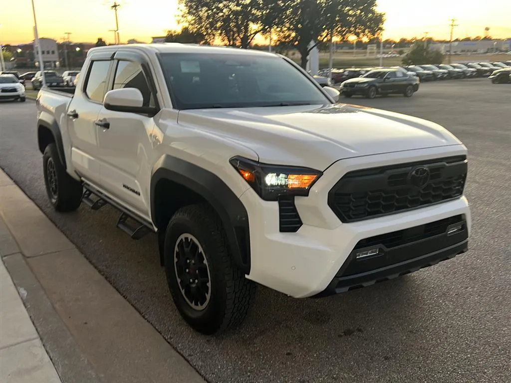 White 2024 Toyota Tacoma TRD Off Road for sale in Oklahoma City, OK