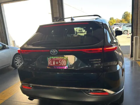 More photos of 2021 Toyota Venza Limited at Jim Norton Toyota Of OKC, OK