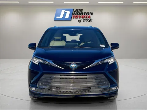 Photos of 2021 Toyota Sienna Limited 7-Passenger for sale in Oklahoma City, OK at Jim Norton Toyota Of OKC