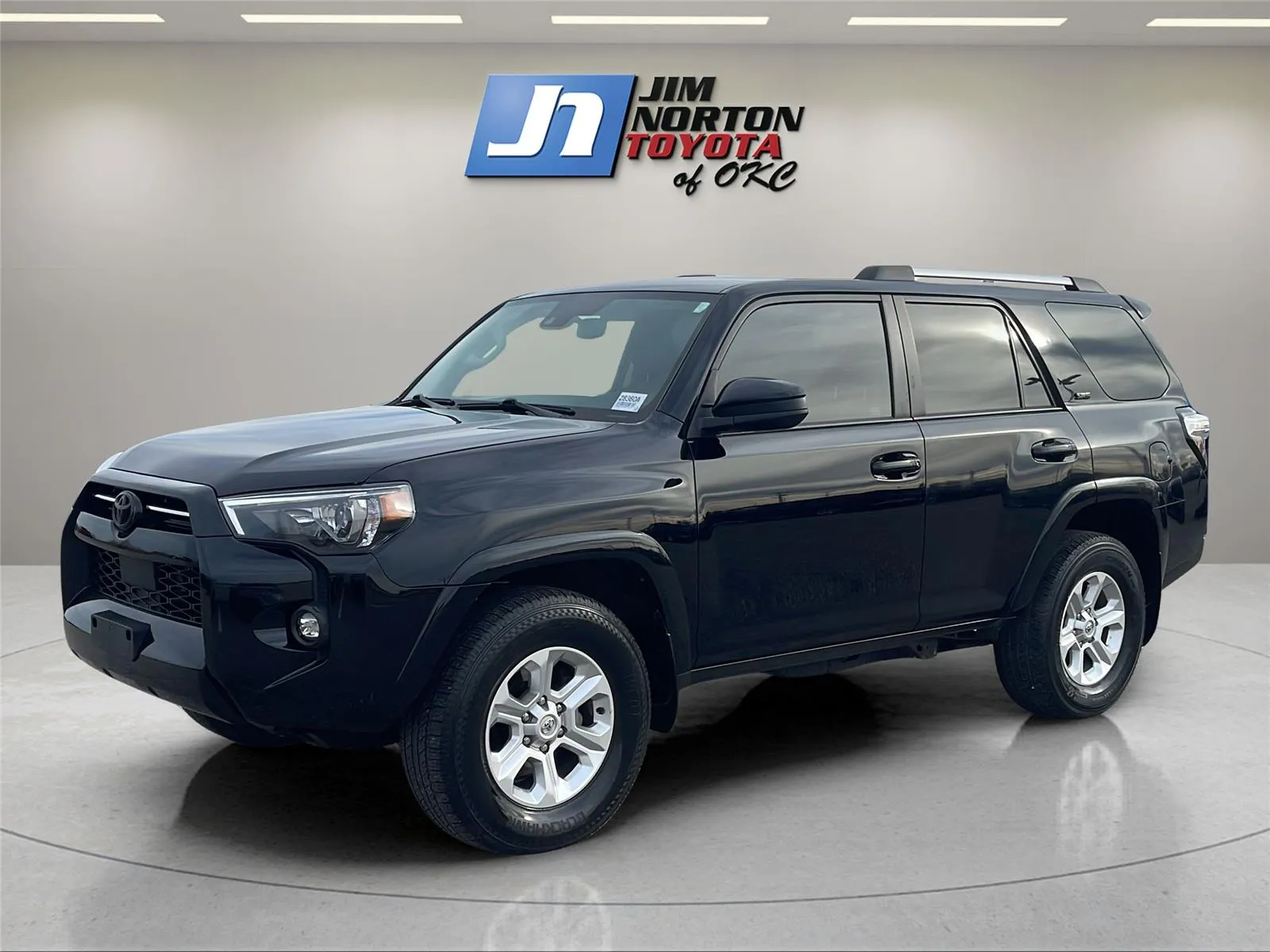 Black 2022 Toyota 4Runner SR5 for sale in Oklahoma City, OK