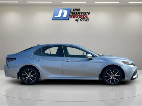 More photos of 2024 Toyota Camry SE at Jim Norton Toyota Of OKC, OK