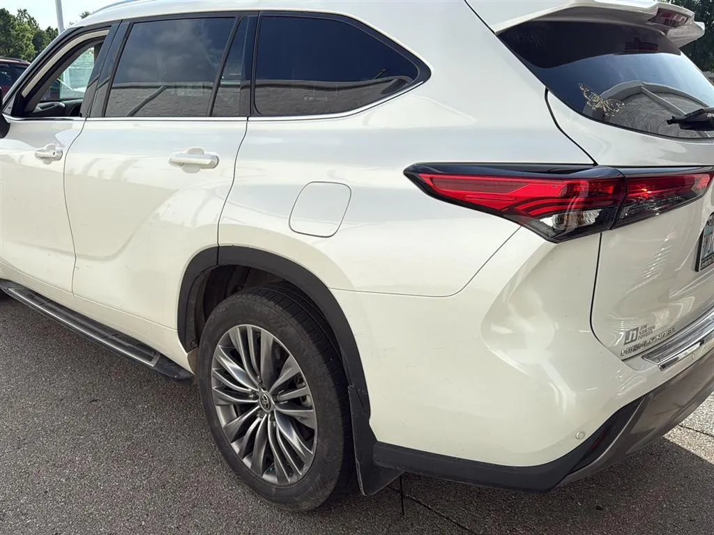 White 2020 Toyota Highlander Platinum for sale in Oklahoma City, OK