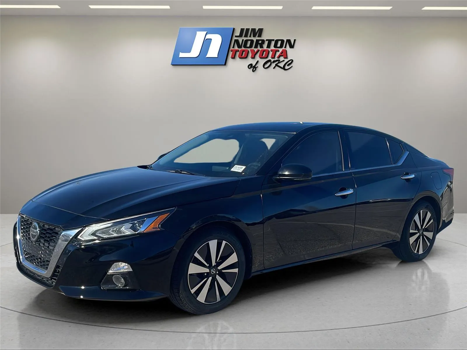 Black 2019 NISSAN Altima SL for sale in Oklahoma City, OK
