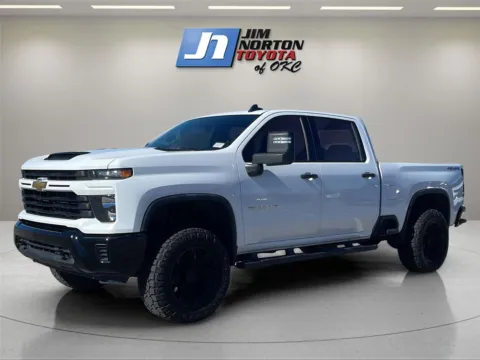 White 2025 Chevrolet Silverado 2500HD Custom for sale in Oklahoma City, OK