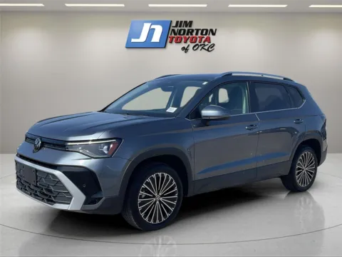 Gray 2025 Volkswagen Taos SE for sale in Oklahoma City, OK