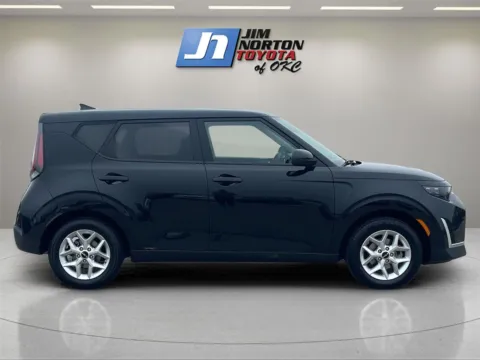 More photos of 2024 Kia Soul LX at Jim Norton Toyota Of OKC, OK